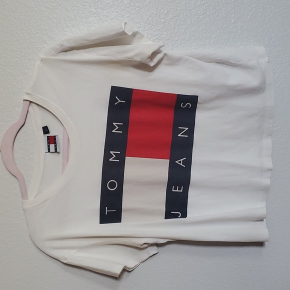 Tommy Hilfiger Tops - 🎃3/$20🎃 TOMMY HILFIGER: Crop Top
